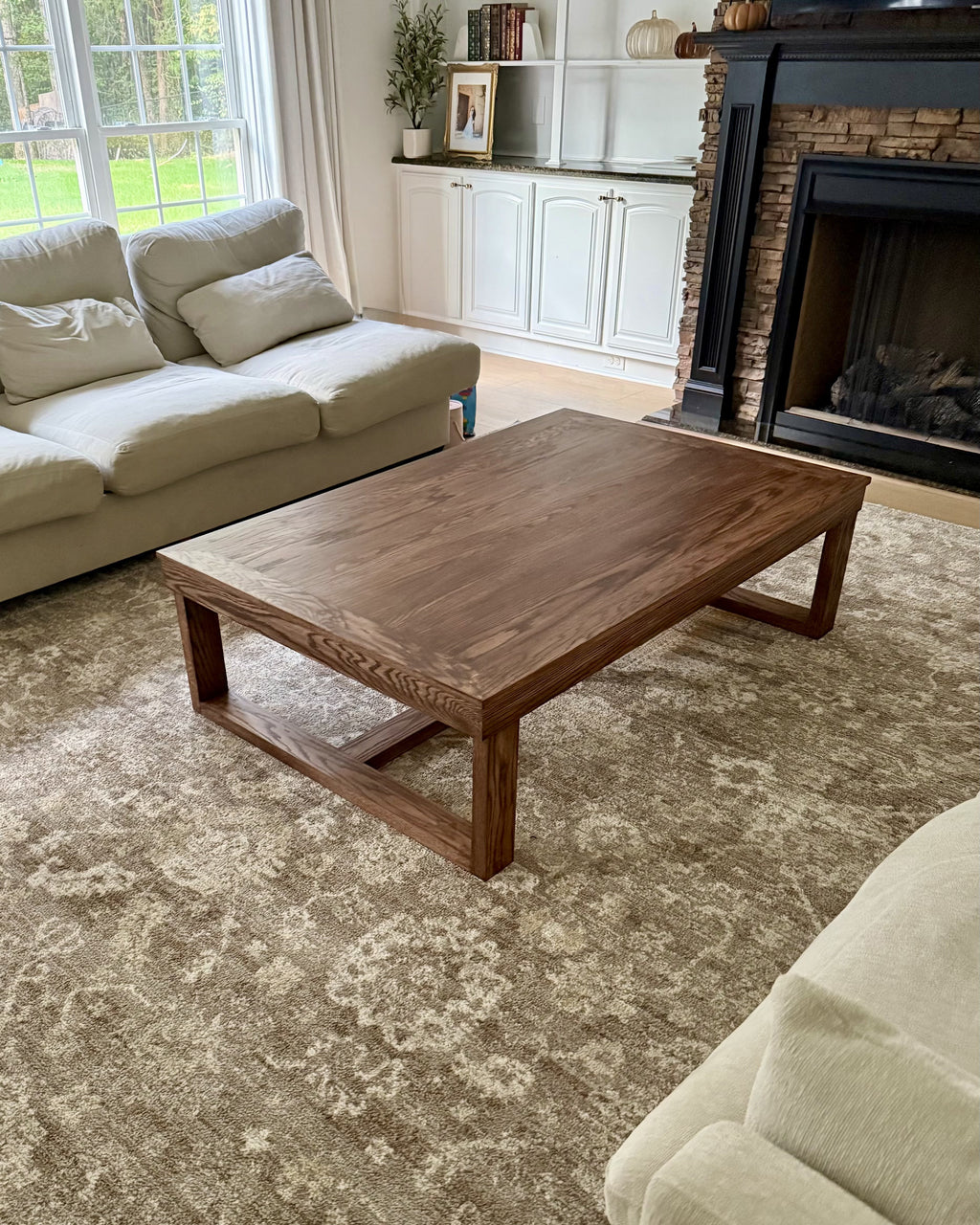 The Entertainer Coffee Living Room Table