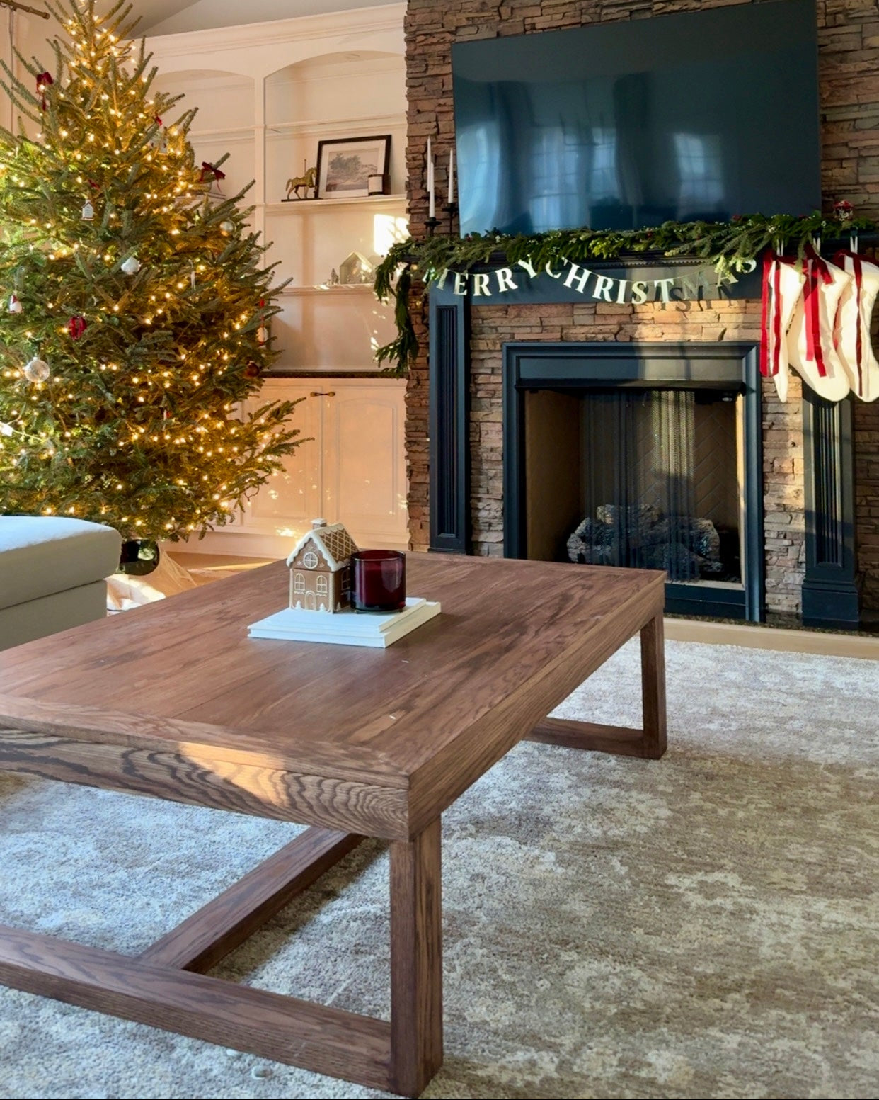 The Entertainer Coffee Living Room Table